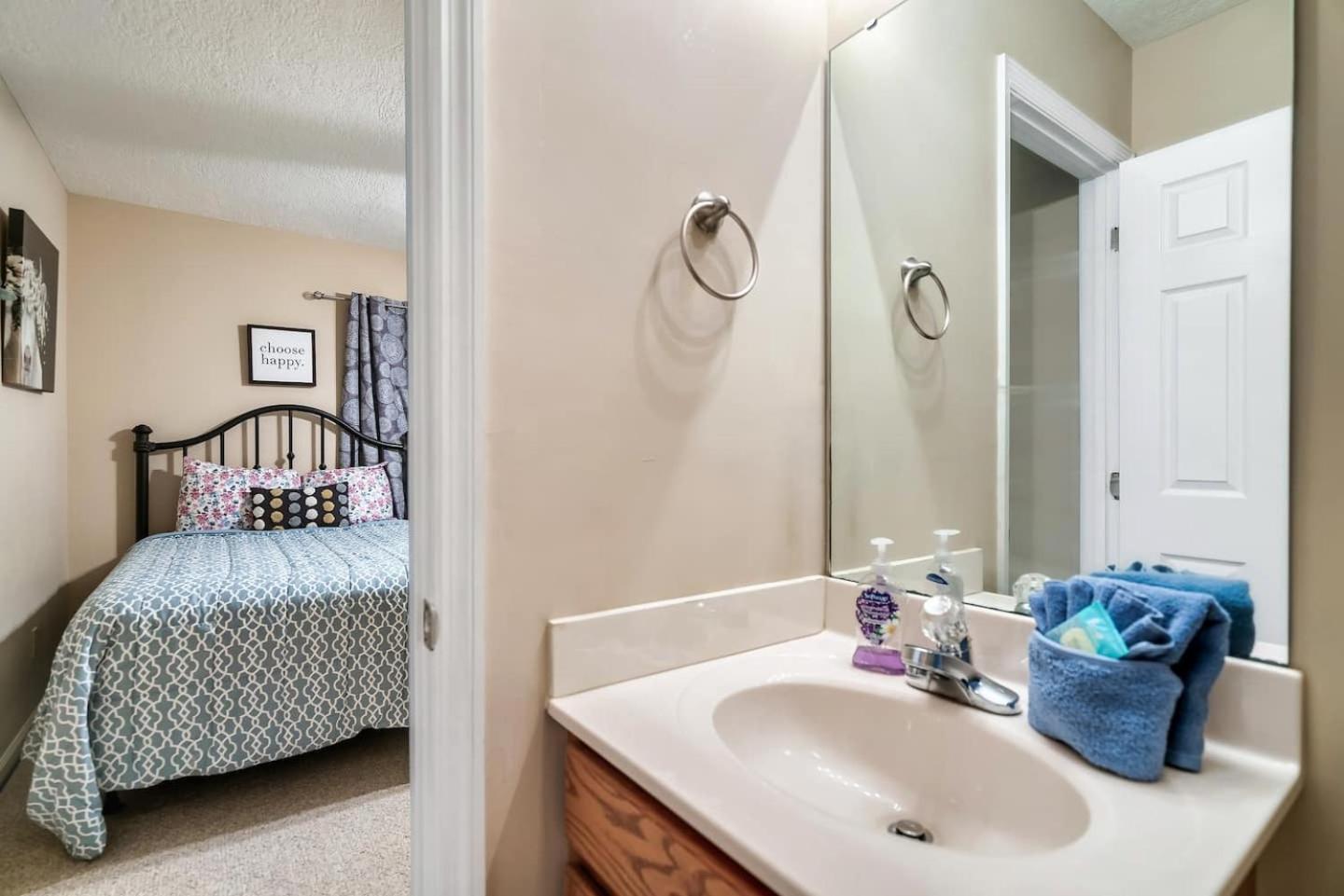 Вилла 1 Mile To Pkwy, Pets, Hot Tub, Creekside, Porch Пиджен-Фордж Экстерьер фото