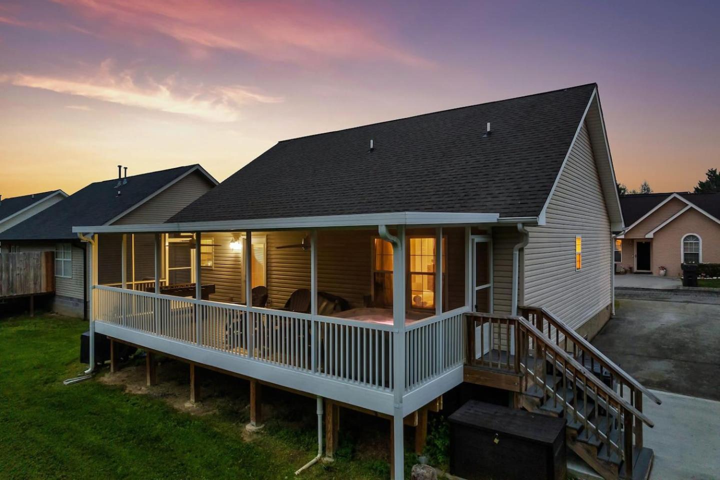 Вилла 1 Mile To Pkwy, Pets, Hot Tub, Creekside, Porch Пиджен-Фордж Экстерьер фото