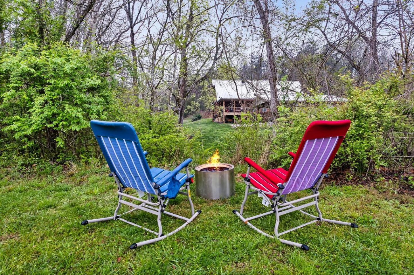 Вилла 1 Mile To Pkwy, Pets, Hot Tub, Creekside, Porch Пиджен-Фордж Экстерьер фото